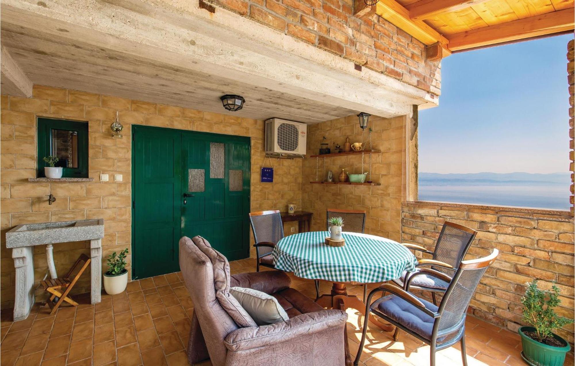 1 Bedroom Gorgeous Apartment In Lovran Exterior photo