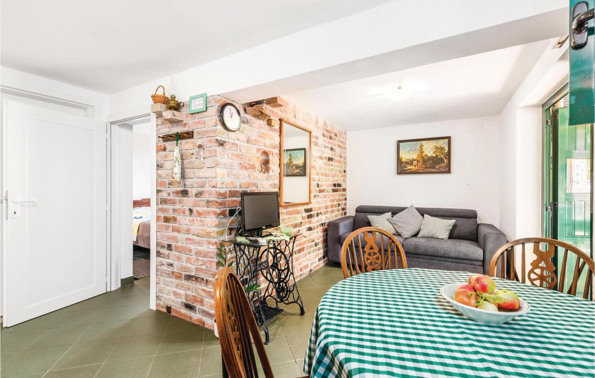 1 Bedroom Gorgeous Apartment In Lovran Exterior photo