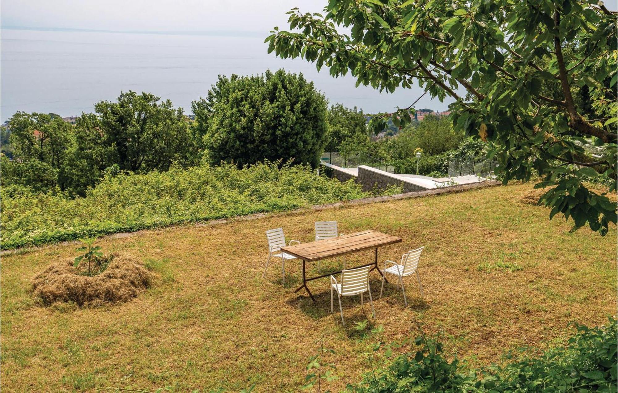 1 Bedroom Gorgeous Apartment In Lovran Exterior photo
