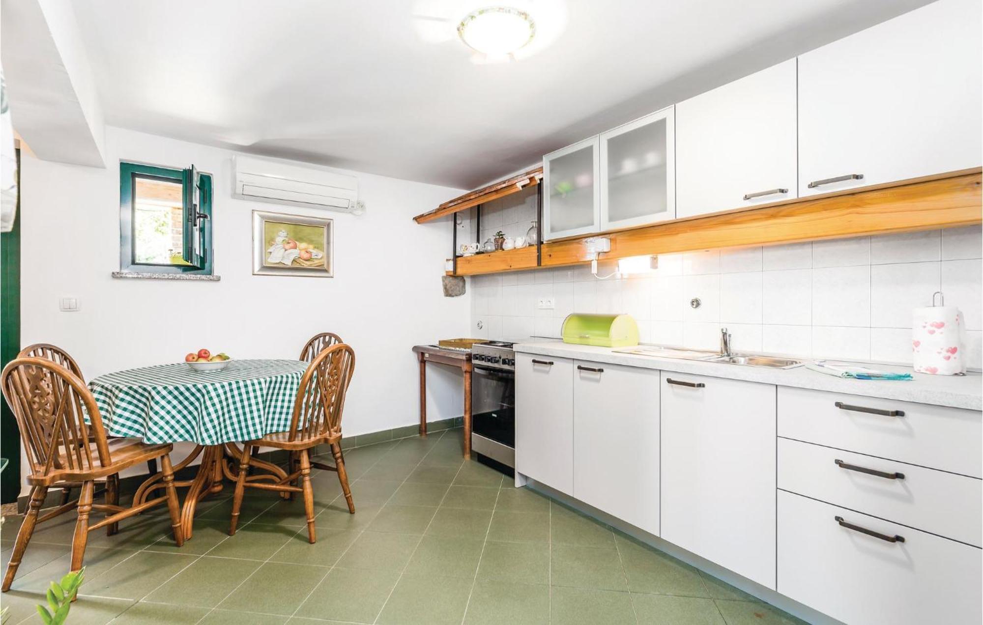 1 Bedroom Gorgeous Apartment In Lovran Exterior photo